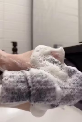 Review by Jasmine R.